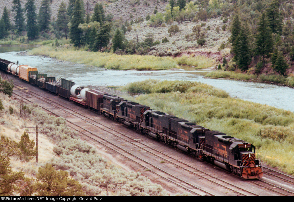 w/b D&RGW Freight and Empty Coal Hoppers Train